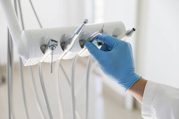 Professional Emergency Dentist technician working in Islip Terrace, NY